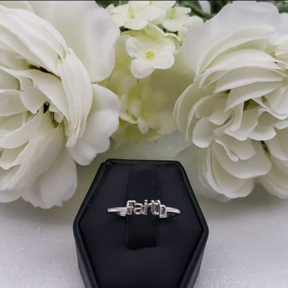 🥰 FAITH RING - Picture 3 of 4